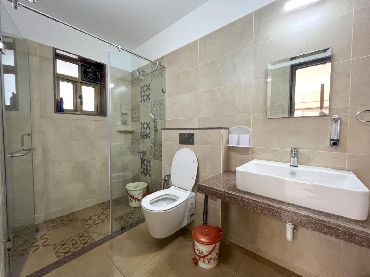 Acron Seawind Baga Arpora Apartment Calangute Bagian luar foto