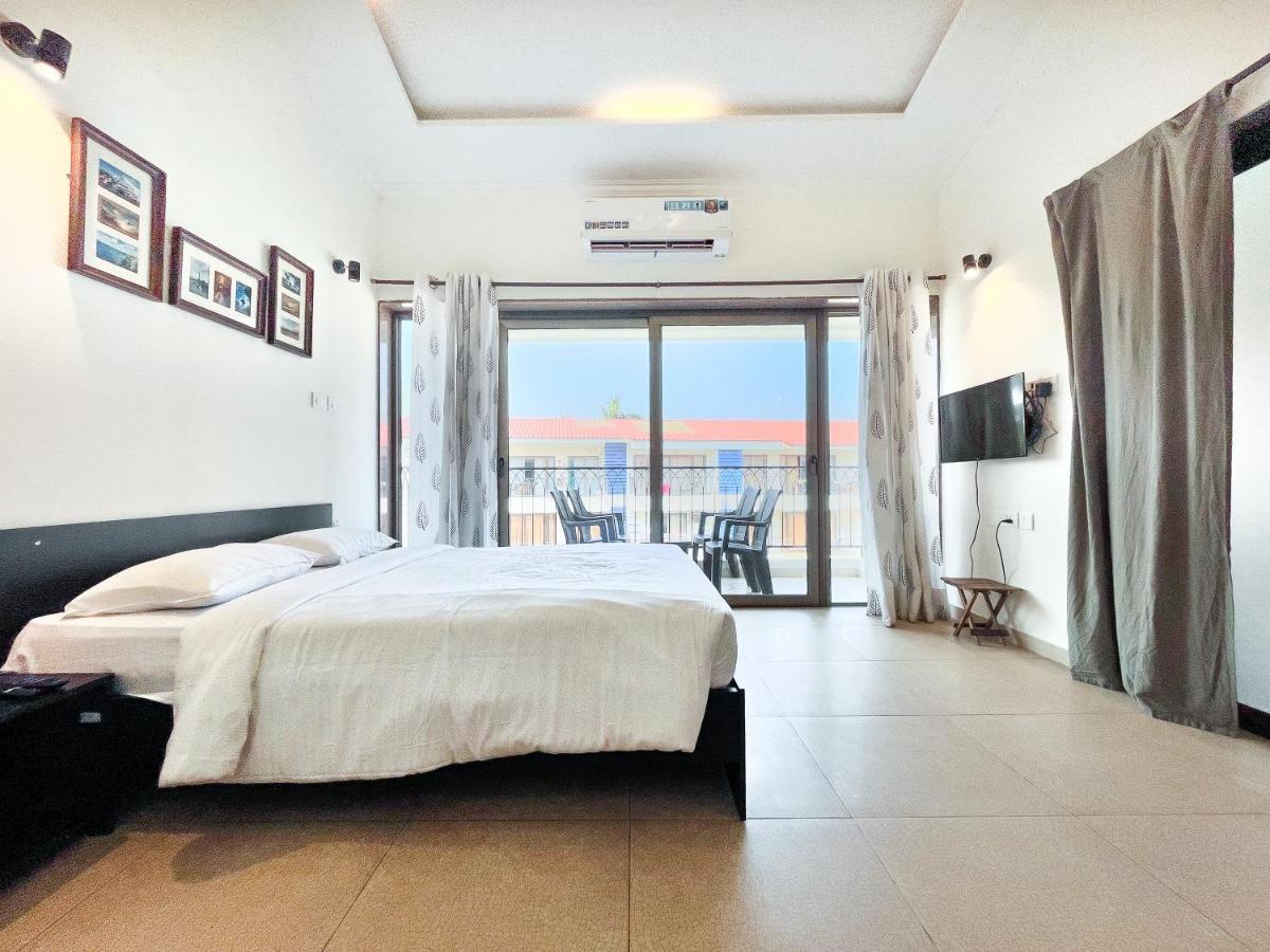 Acron Seawind Baga Arpora Apartment Calangute Bagian luar foto