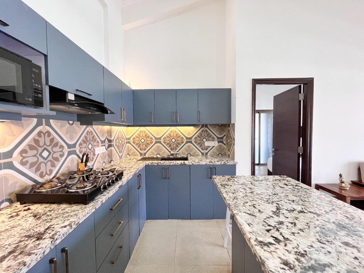 Acron Seawind Baga Arpora Apartment Calangute Bagian luar foto