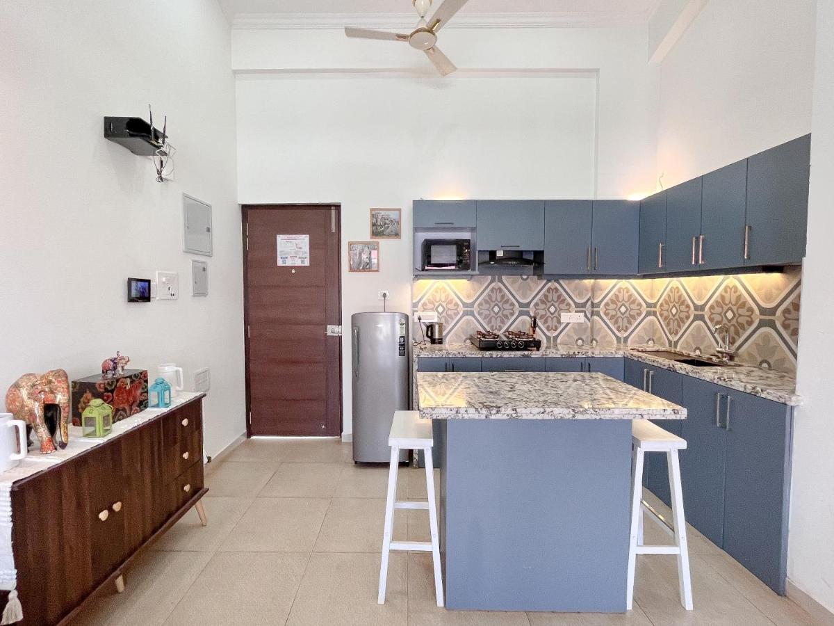 Acron Seawind Baga Arpora Apartment Calangute Bagian luar foto