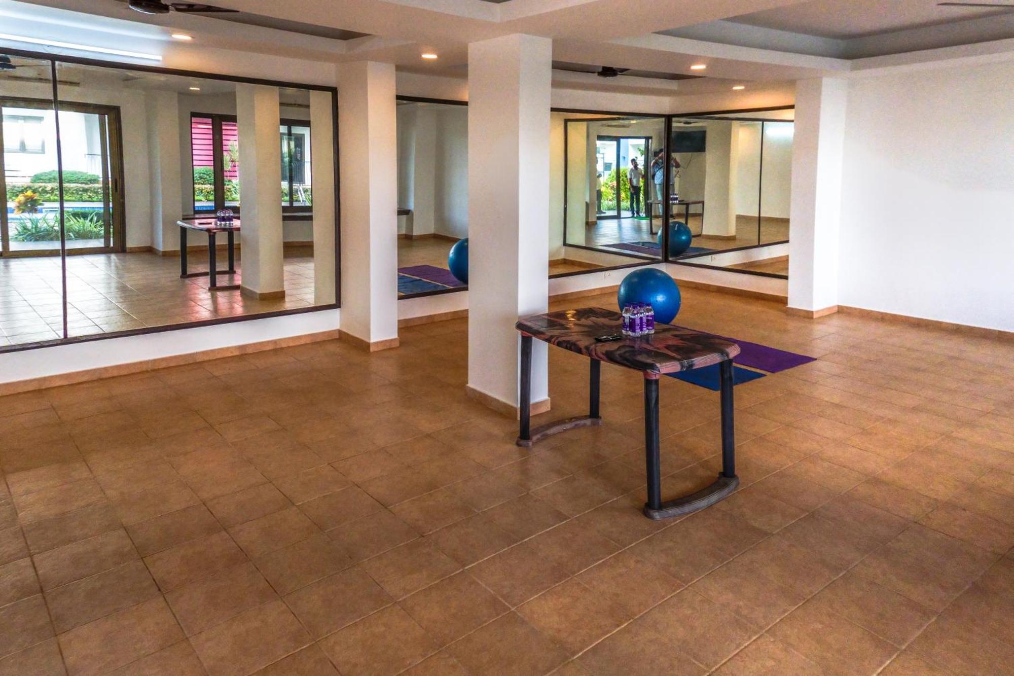 Acron Seawind Baga Arpora Apartment Calangute Bagian luar foto